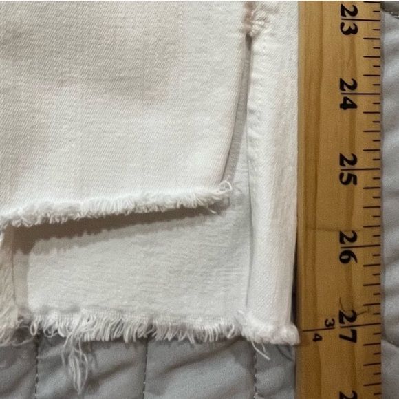 NWOT Frame Denim ”Le Skinny de Jeanne” size 28 Raw Cut Step Hem Jeans - Picture 8 of 9